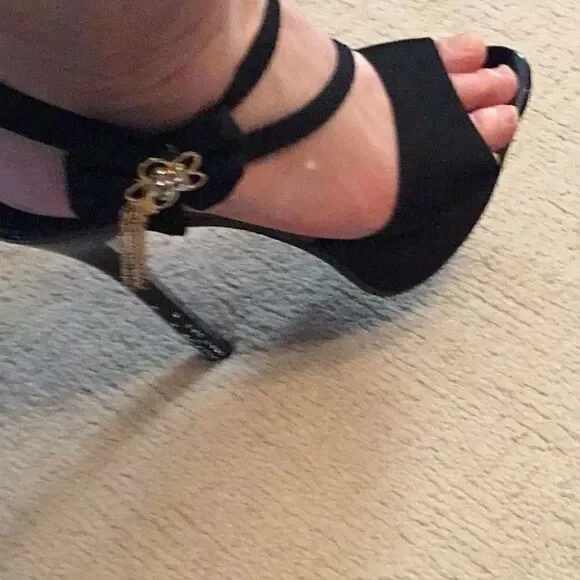 BLACK STILETTOS WITH JEWELED HEELS IN SIZE 39 - Picture 3 of 14
